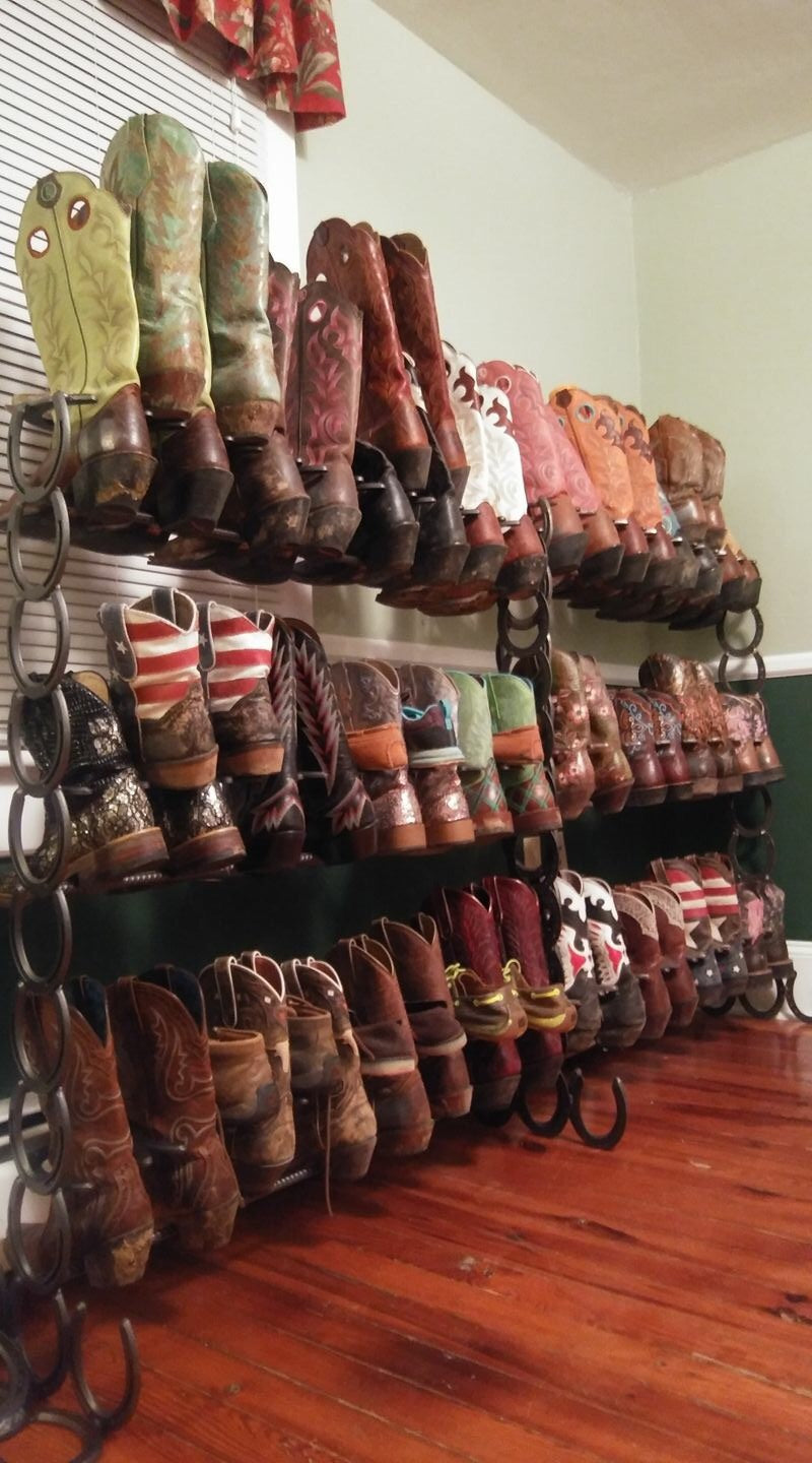 12 pair boot rack – Katie Holmes' Horseshoe Art
