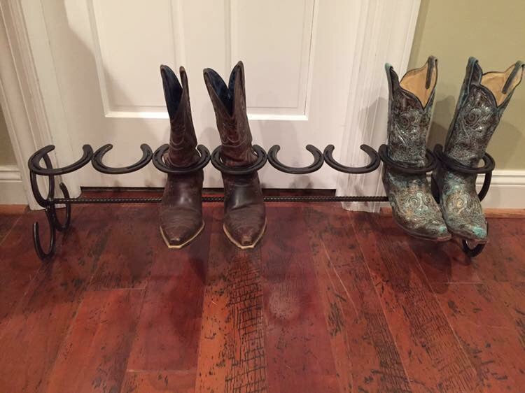 4 pair boot rack – Katie Holmes' Horseshoe Art